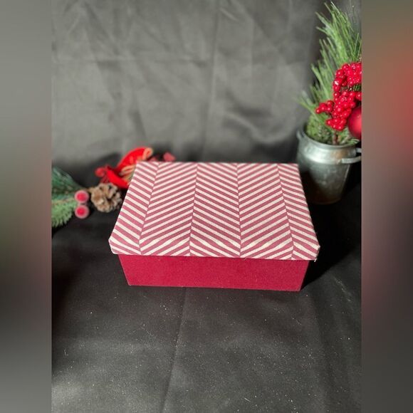 🎄❤️🎄 Christmas Nesting Fabric Gift Boxes Velvet Red Coordinating Chevron Li… - Picture 6 of 9